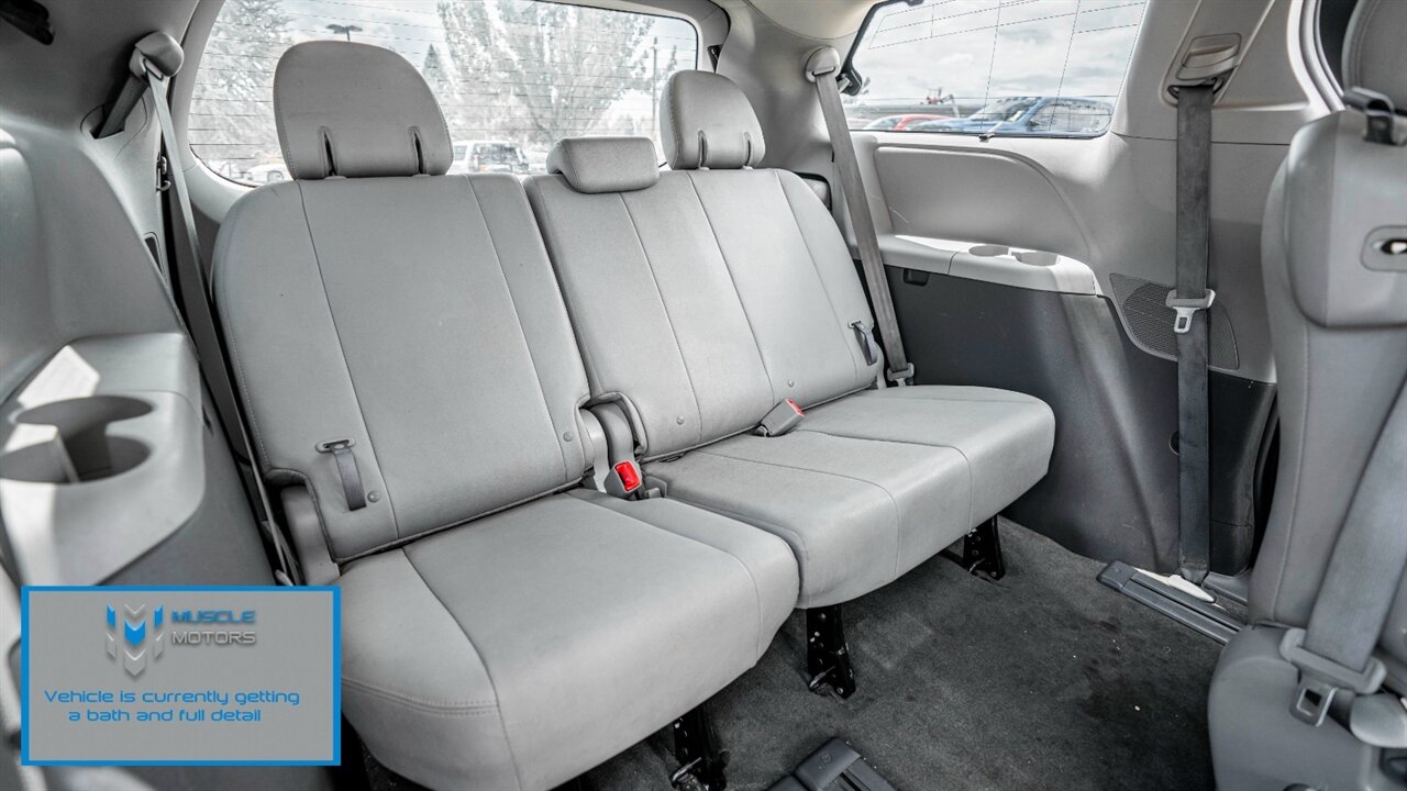 2015 Toyota Sienna XLE 8 Passenger   - Photo 29 - Reno, NV 89511