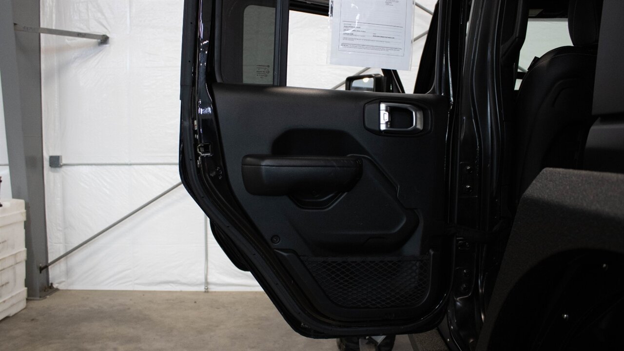 2018 Jeep Wrangler Unlimited Rubicon   - Photo 35 - Reno, NV 89511