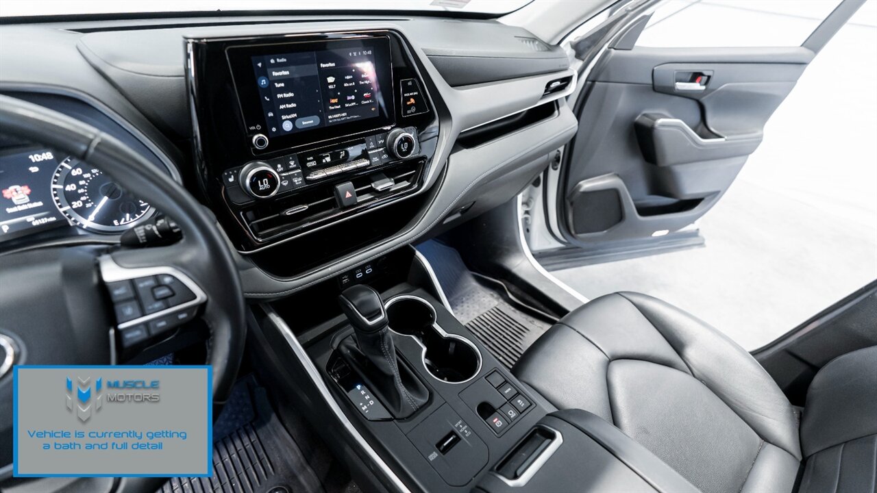2023 Toyota Highlander XLE - Photo 25 - Reno, NV 89511