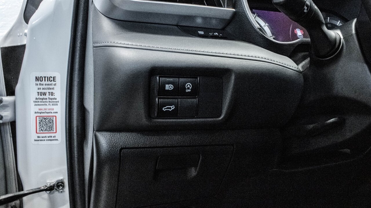 2023 Toyota Highlander XLE - Photo 23 - Reno, NV 89511