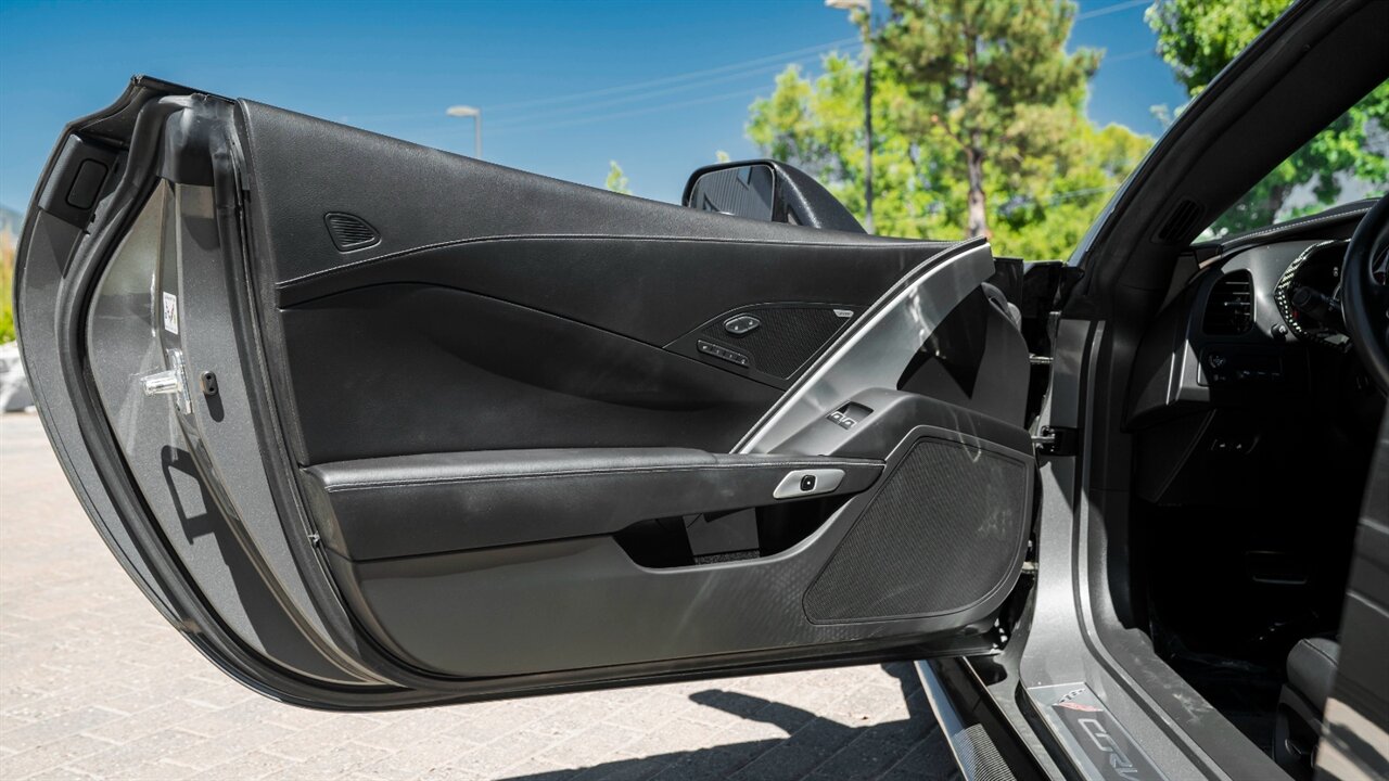 2015 Chevrolet Corvette Stingray Z51 2LT - Photo 24 - Reno, NV 89511