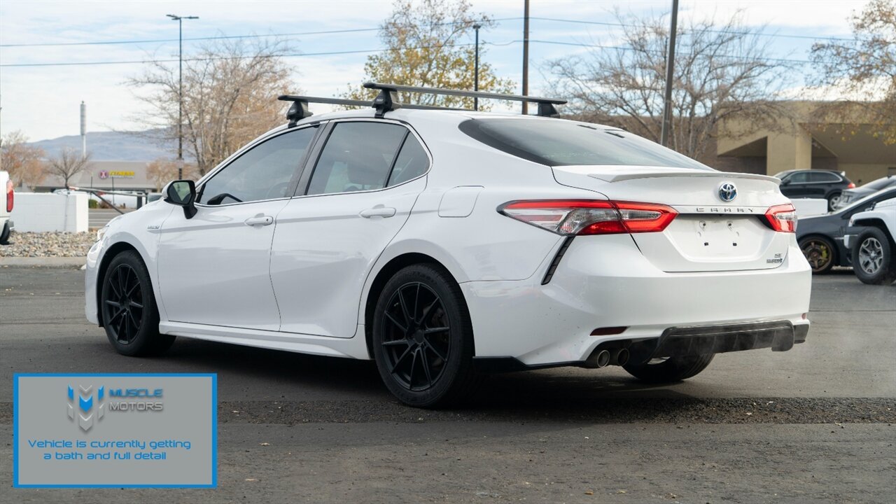2018 Toyota Camry SE  Hybrid - Photo 2 - Reno, NV 89511