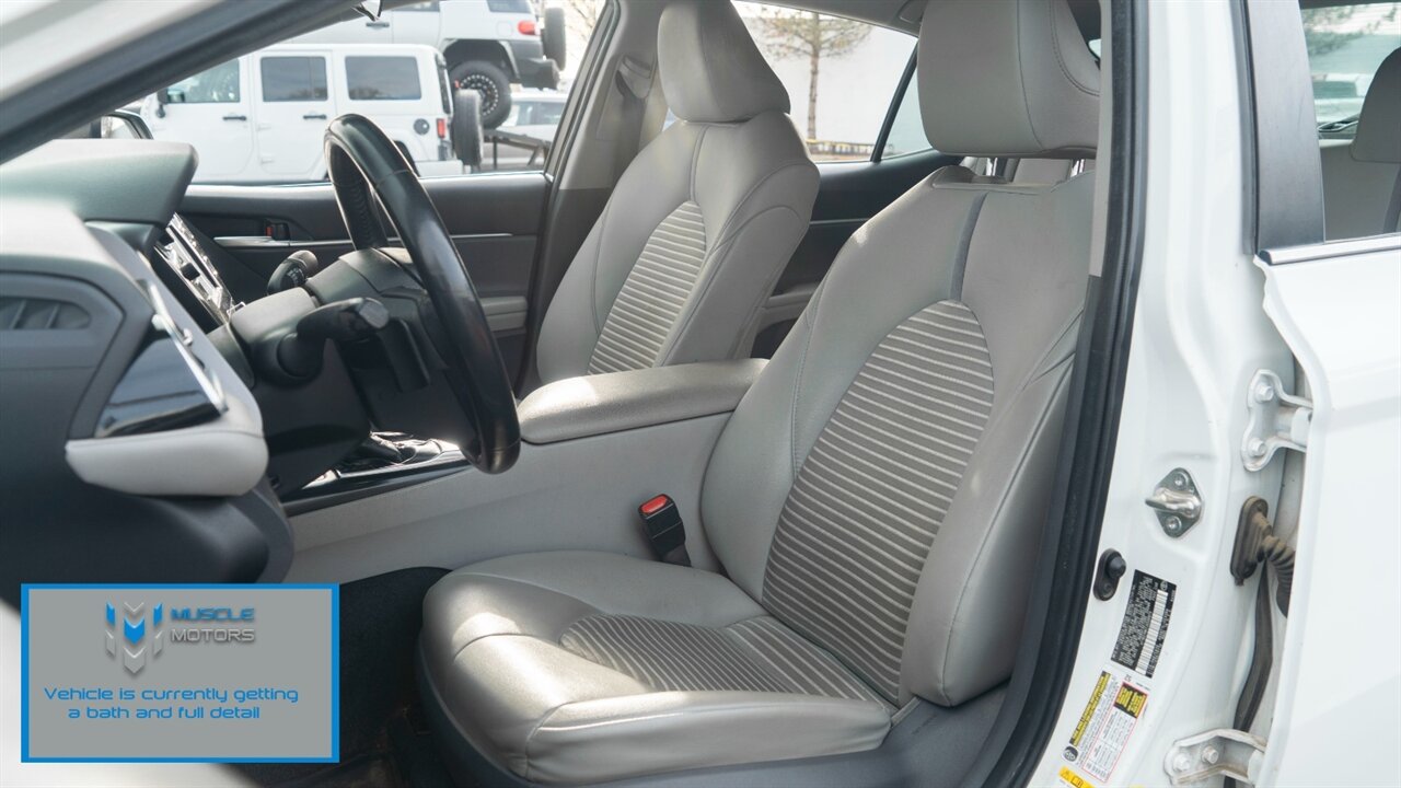 2018 Toyota Camry SE  Hybrid - Photo 7 - Reno, NV 89511