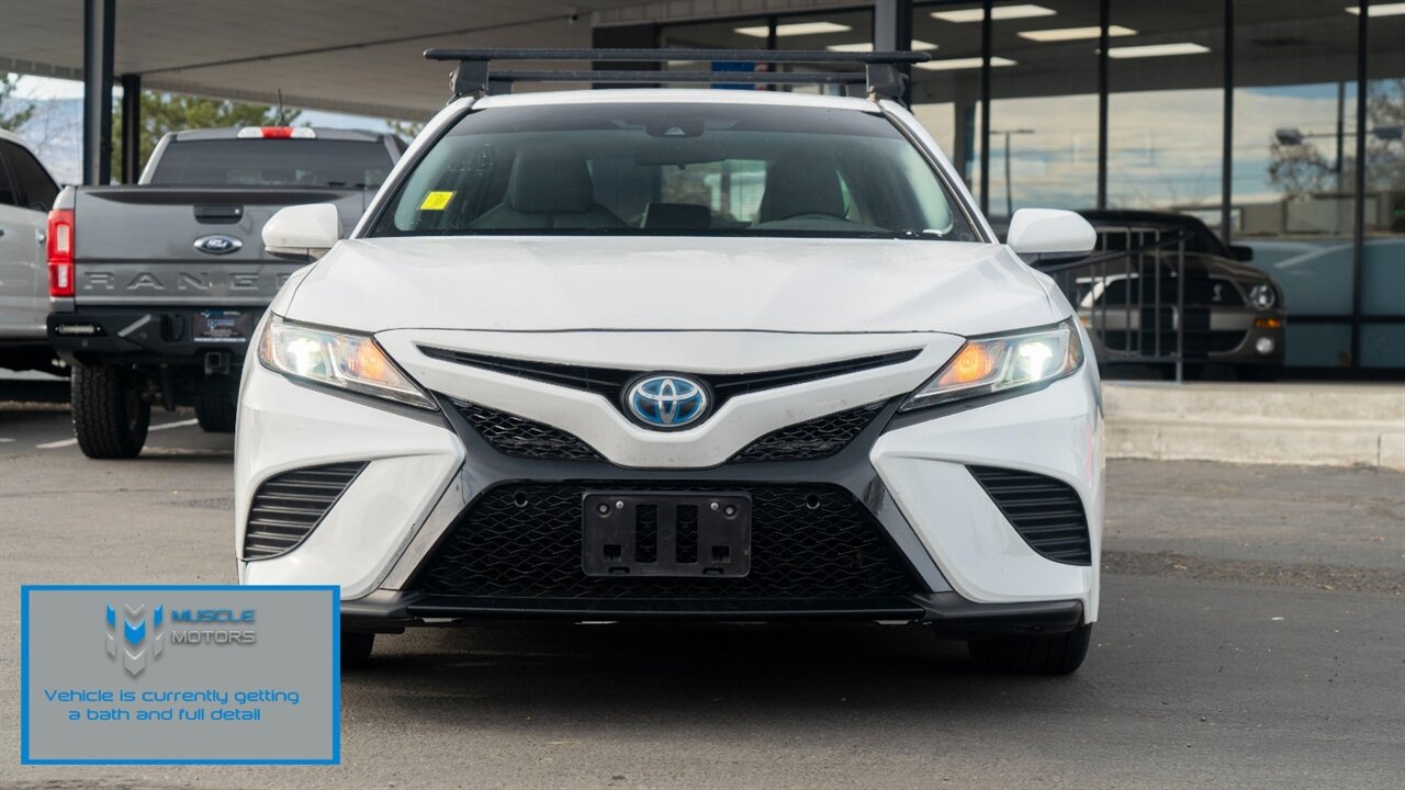 2018 Toyota Camry SE  Hybrid - Photo 4 - Reno, NV 89511