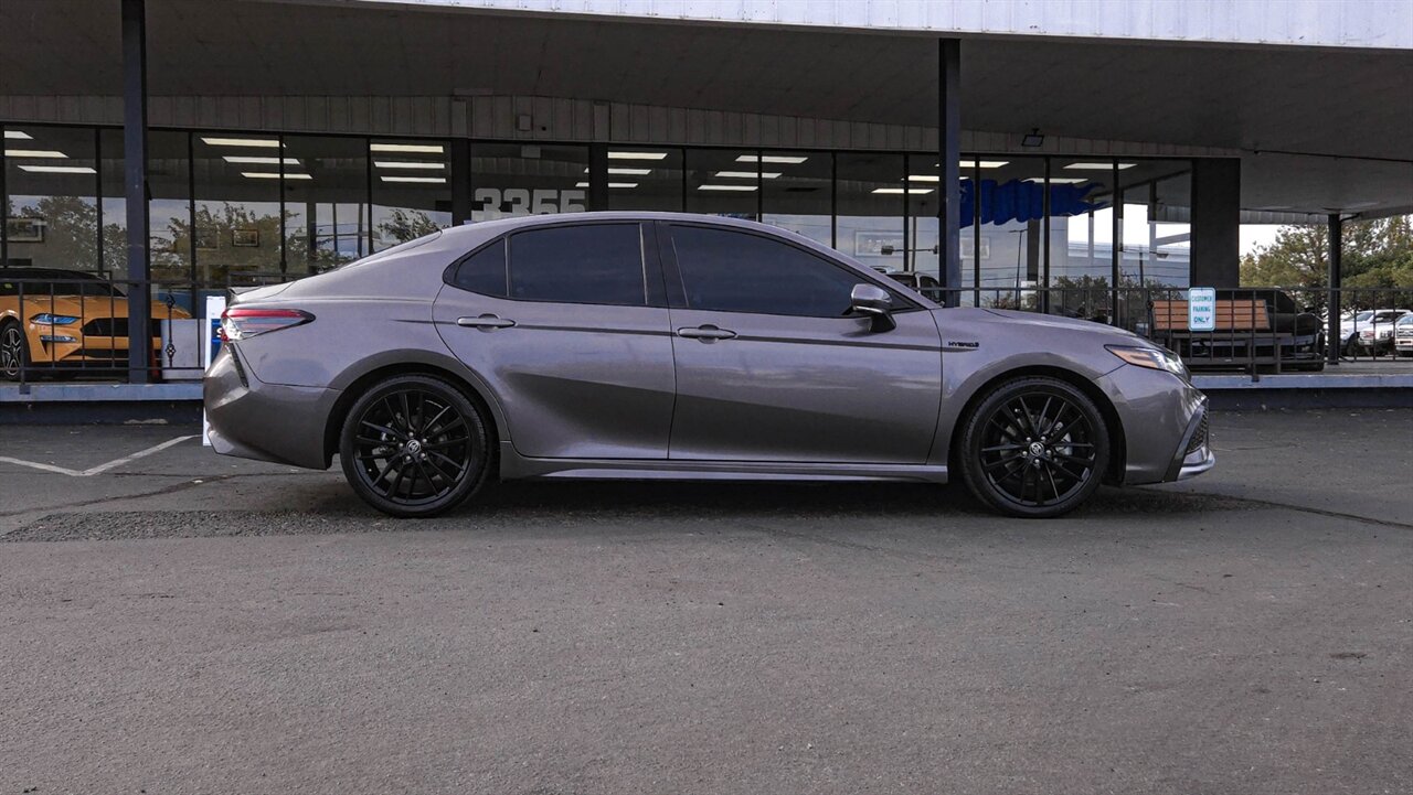2021 Toyota Camry Hybrid XSE - Photo 5 - Reno, NV 89511