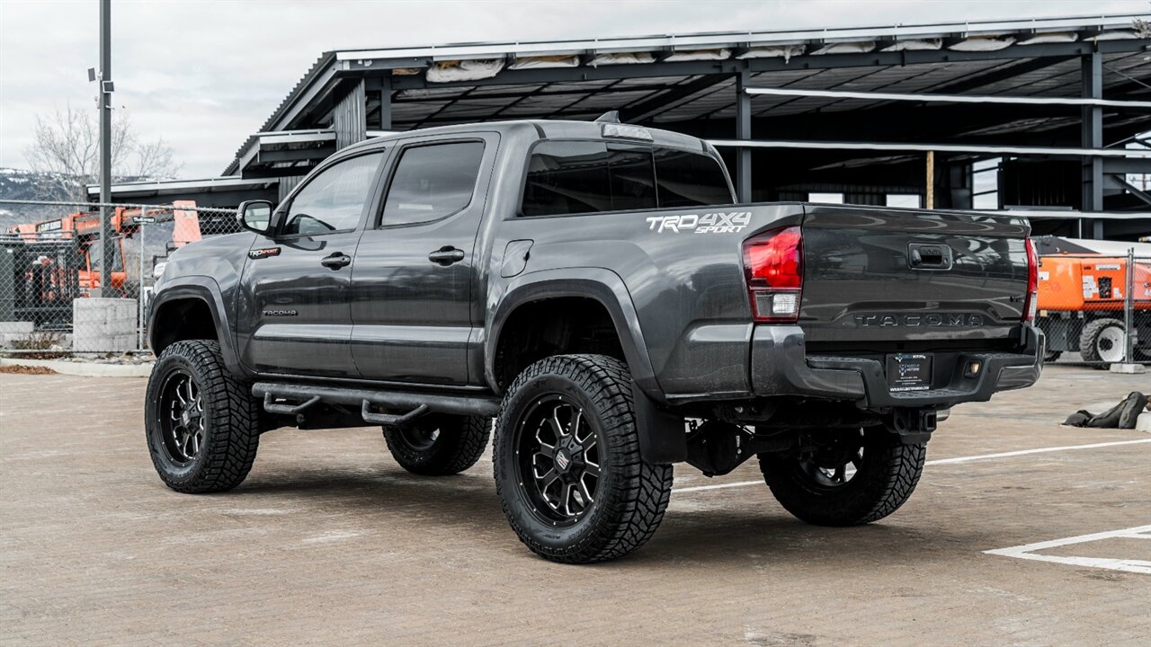 2019 Toyota Tacoma TRD Sport V6   - Photo 2 - Reno, NV 89511