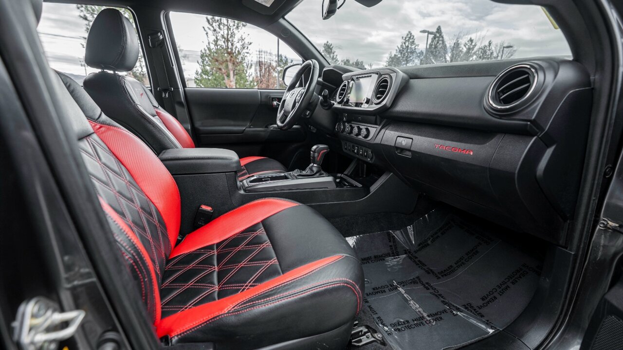 2019 Toyota Tacoma TRD Sport V6   - Photo 17 - Reno, NV 89511