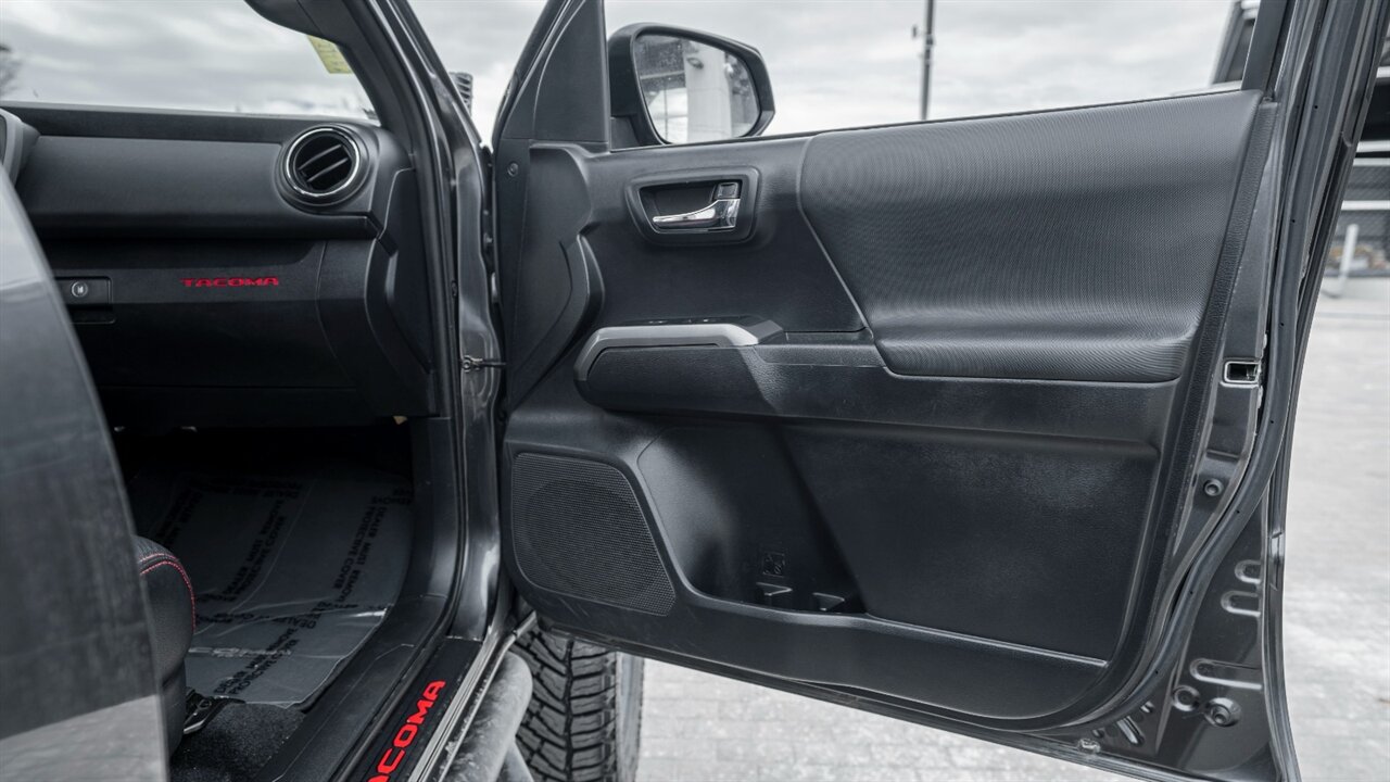 2019 Toyota Tacoma TRD Sport V6   - Photo 31 - Reno, NV 89511