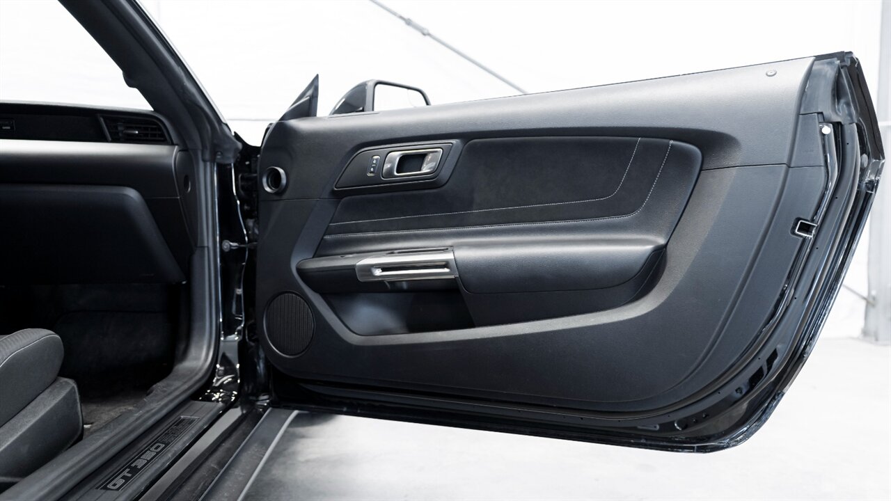 2016 Ford Mustang Shelby GT350   - Photo 38 - Reno, NV 89511