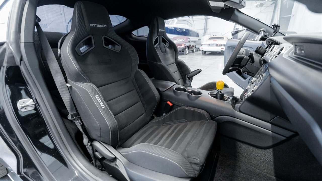 2016 Ford Mustang Shelby GT350   - Photo 23 - Reno, NV 89511