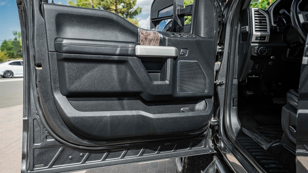 2017 Ford F-250 Lariat - Photo 26 - Reno, NV 89511