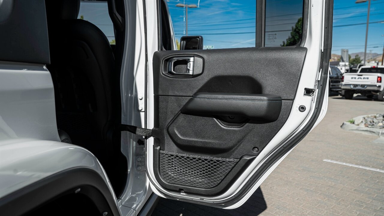 2023 Jeep Wrangler Rubicon 4xe - Photo 38 - Reno, NV 89511