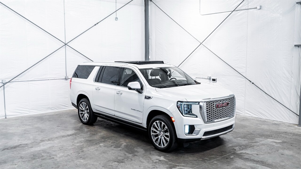 2022 GMC Yukon XL Denali   - Photo 8 - Reno, NV 89511