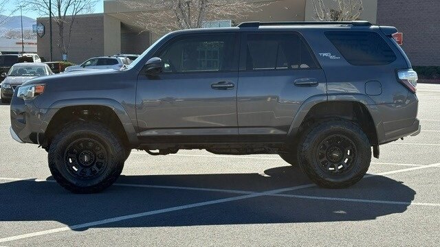 2019 Toyota 4Runner TRD Off-Road   - Photo 35 - Reno, NV 89502