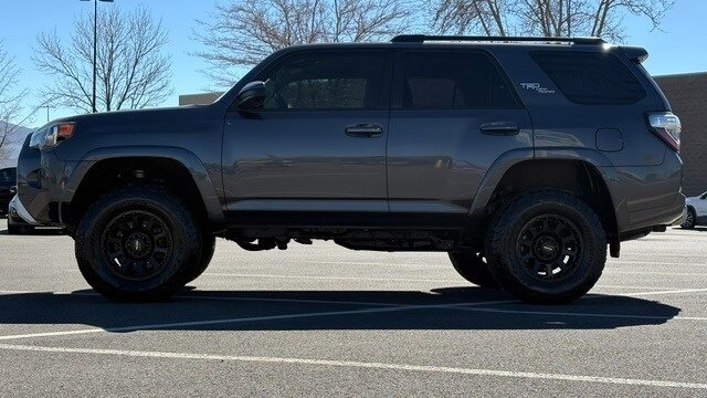 2019 Toyota 4Runner TRD Off-Road   - Photo 5 - Reno, NV 89502