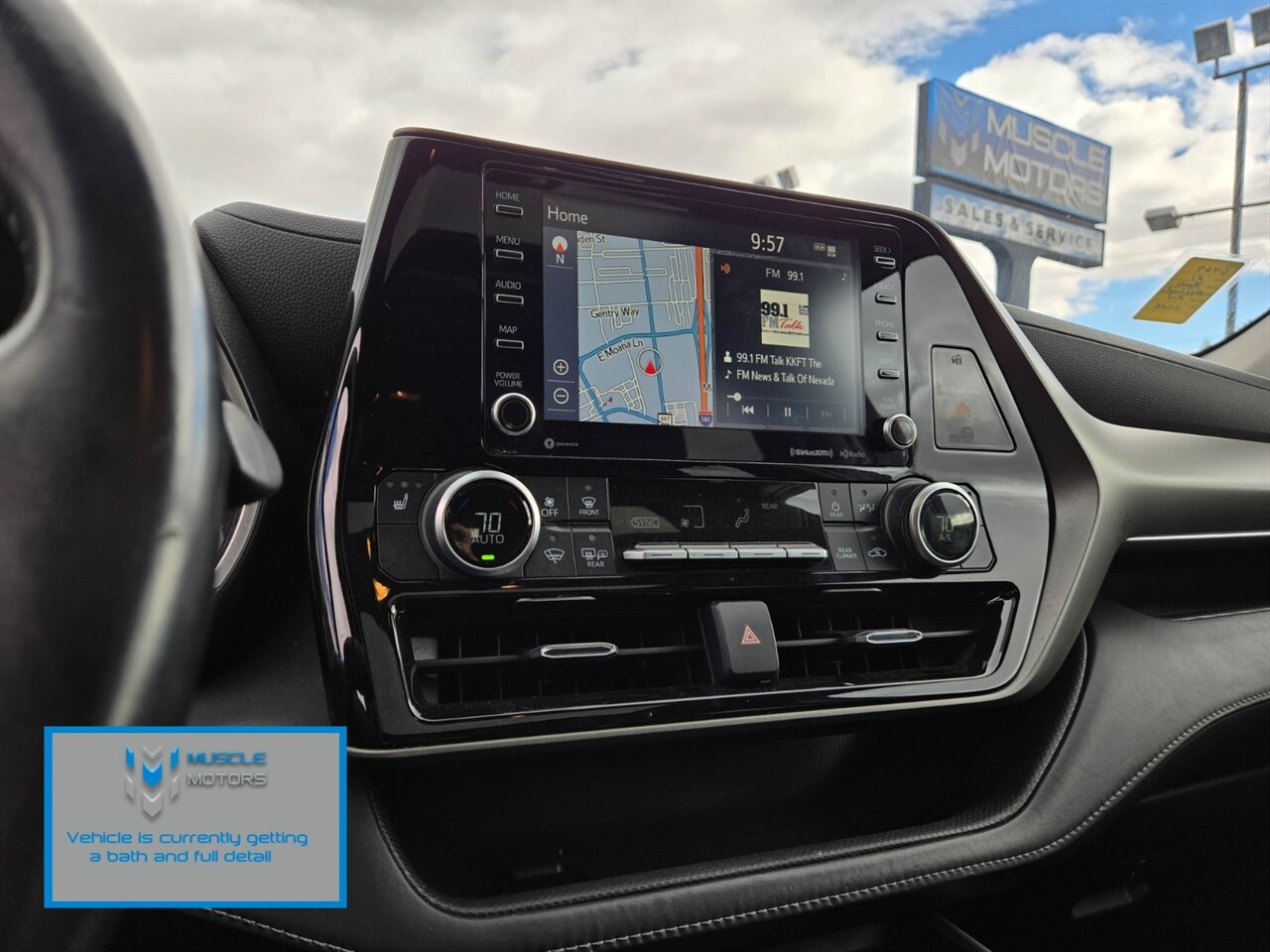 2021 Toyota Highlander XLE   - Photo 16 - Reno, NV 89511