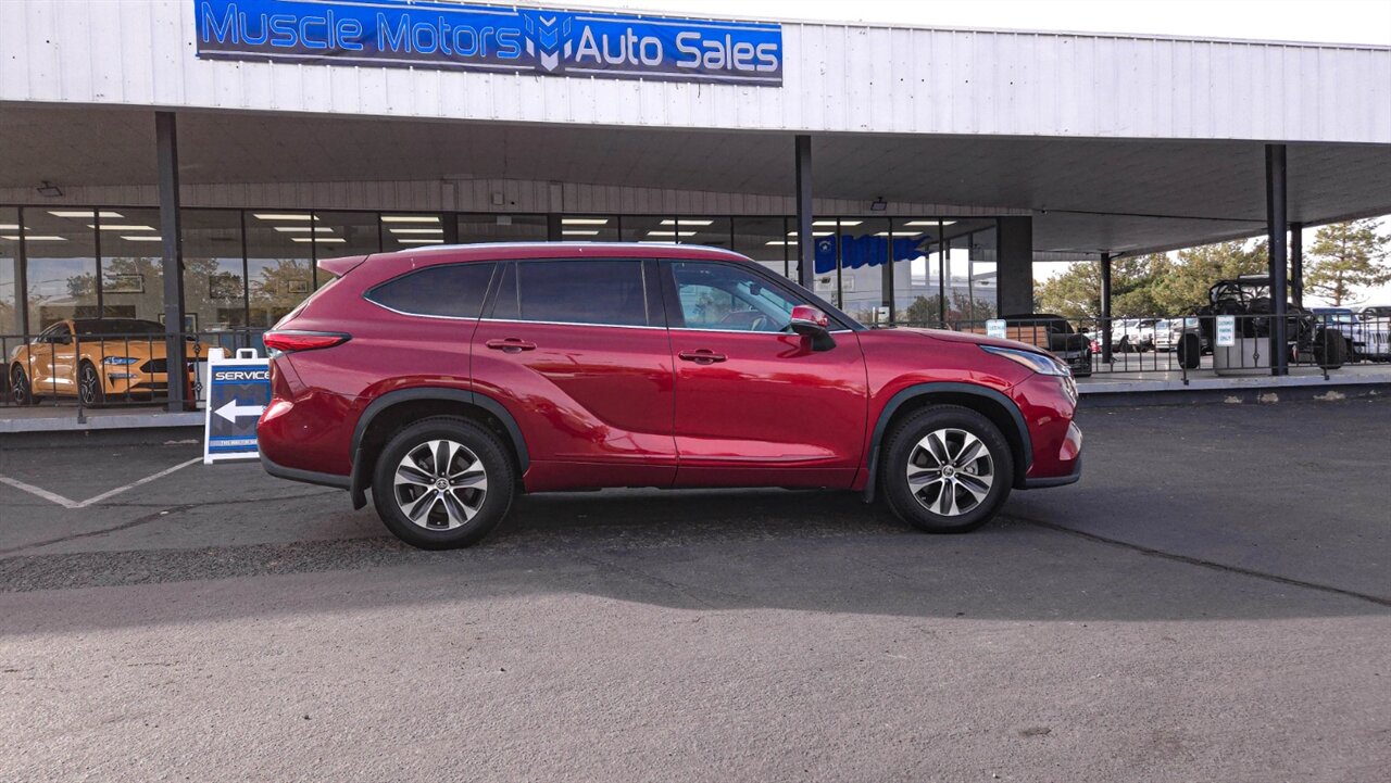 2021 Toyota Highlander XLE - Photo 5 - Reno, NV 89511