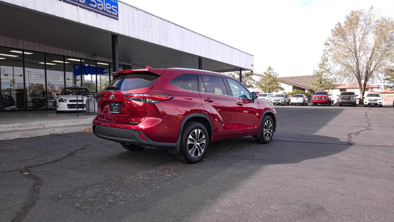 2021 Toyota Highlander XLE - Photo 8 - Reno, NV 89511
