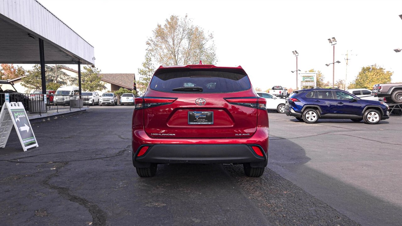 2021 Toyota Highlander XLE - Photo 6 - Reno, NV 89511