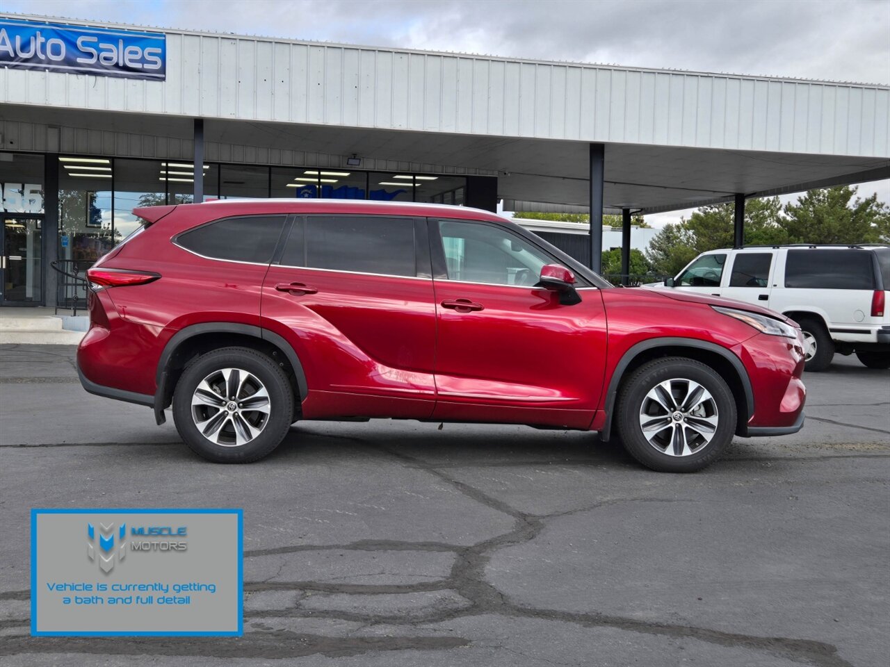 2021 Toyota Highlander XLE   - Photo 5 - Reno, NV 89511