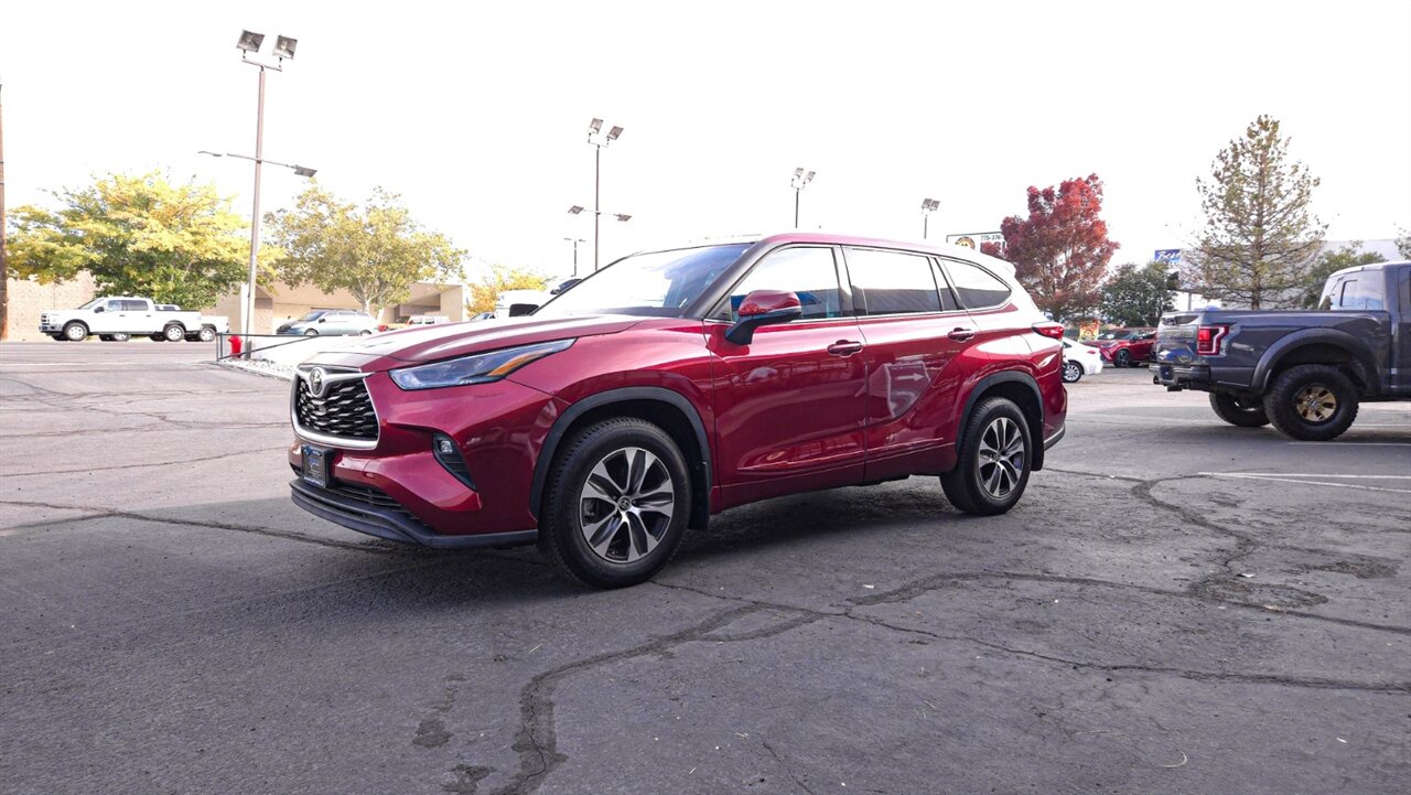 2021 Toyota Highlander XLE - Photo 7 - Reno, NV 89511