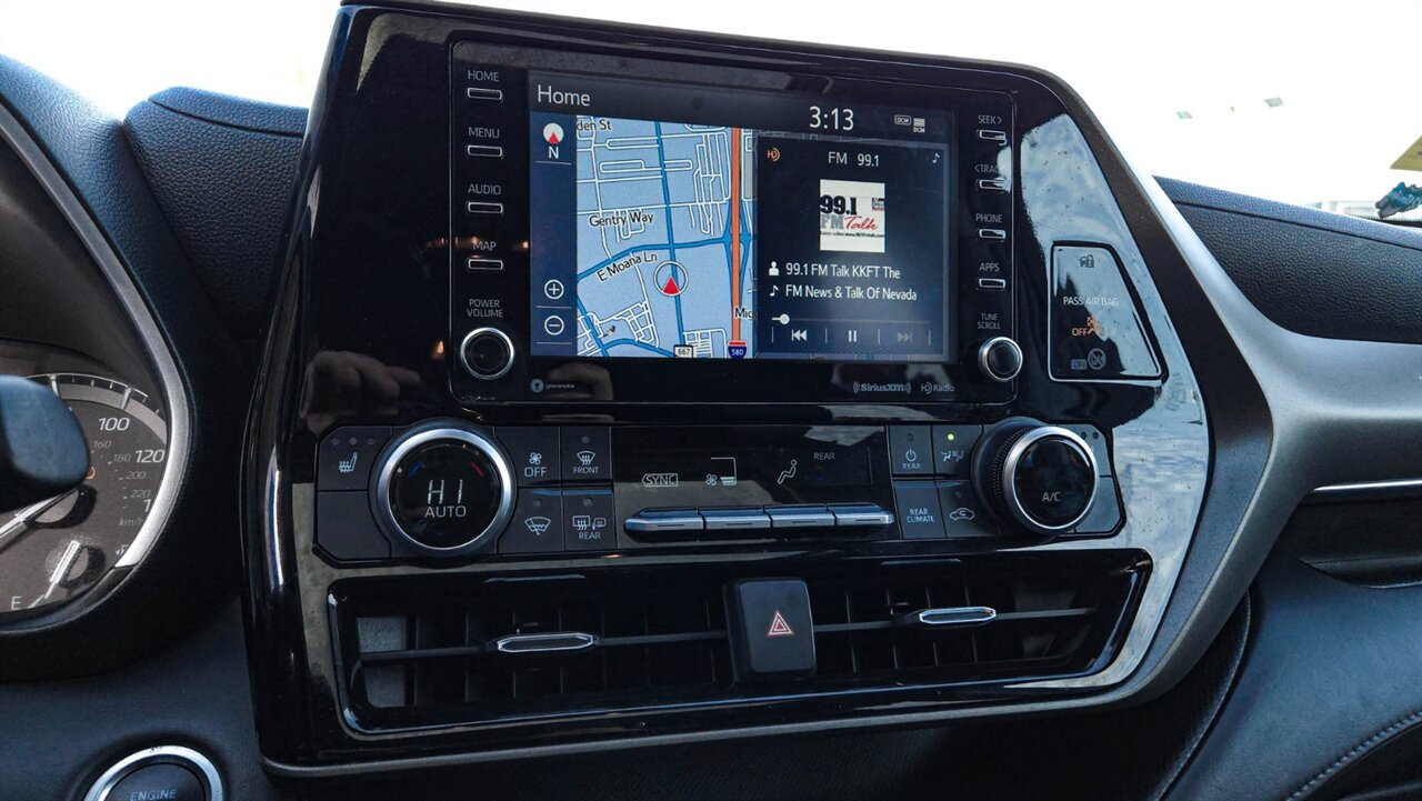 2021 Toyota Highlander XLE - Photo 13 - Reno, NV 89511