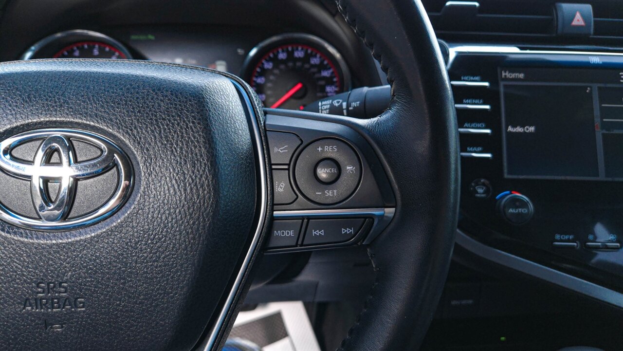 2018 Toyota Camry XLE - Photo 13 - Reno, NV 89511