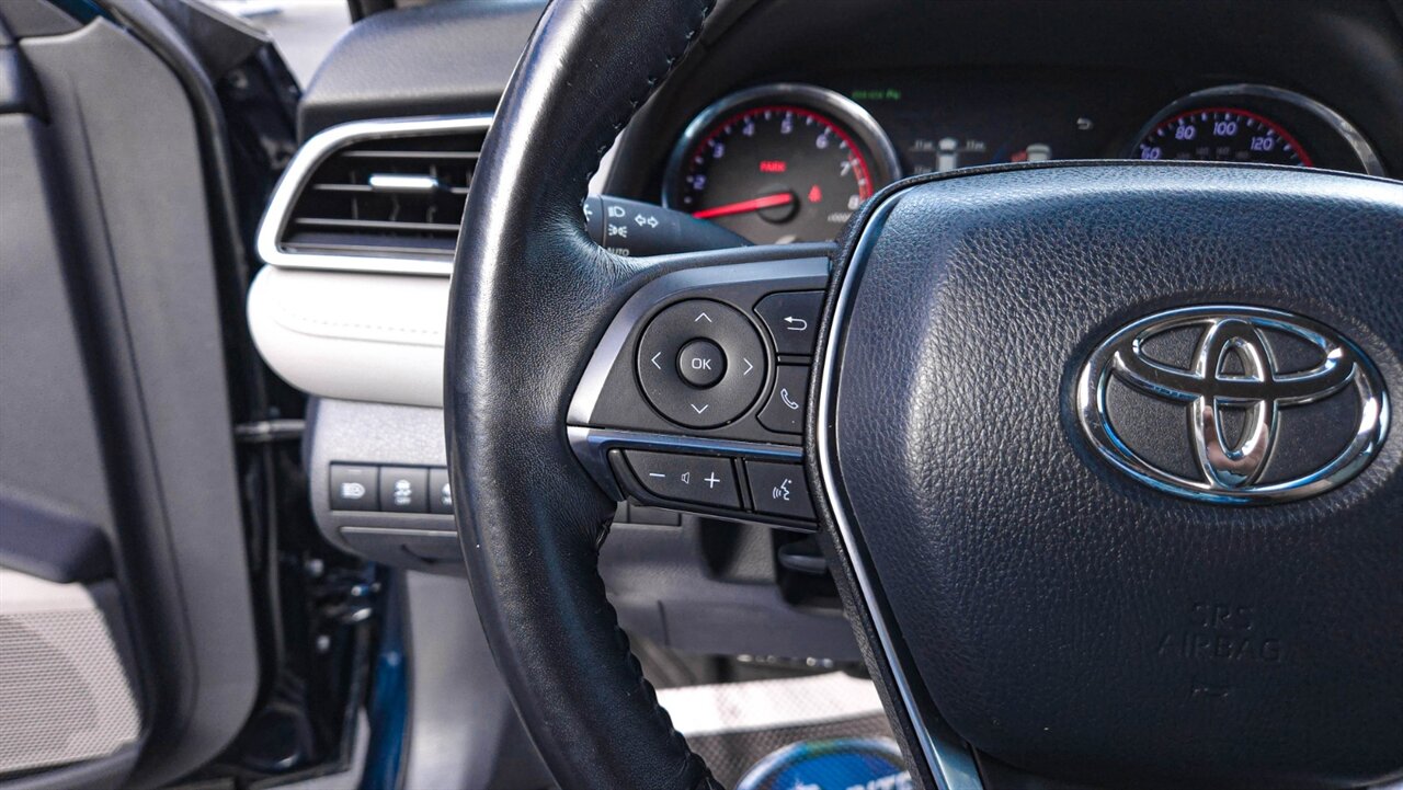 2018 Toyota Camry XLE - Photo 12 - Reno, NV 89511