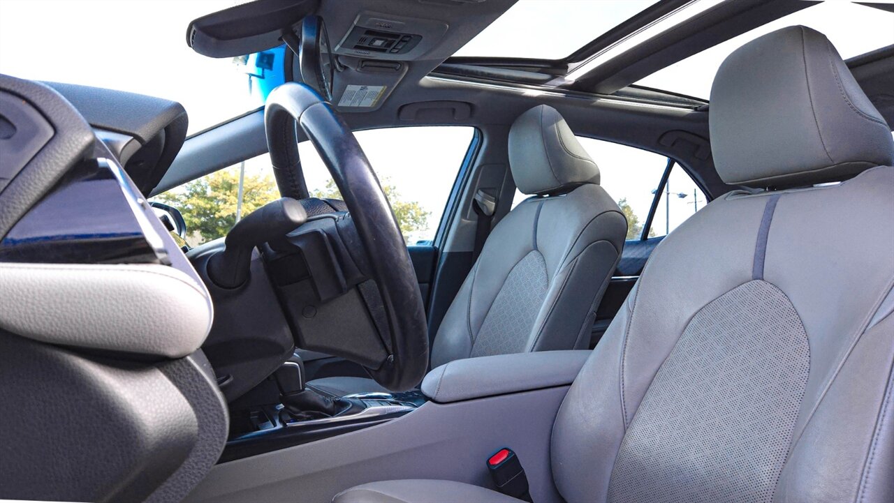 2018 Toyota Camry XLE - Photo 17 - Reno, NV 89511