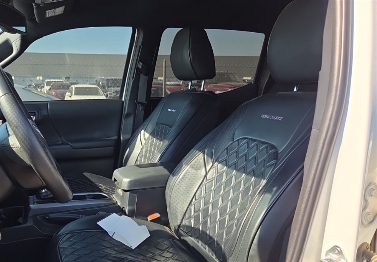 2023 Toyota Tacoma TRD Off-Road V6   - Photo 6 - Reno, NV 89511