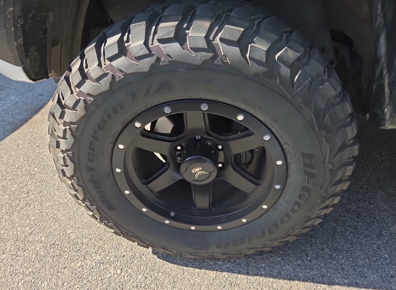 2023 Toyota Tacoma TRD Off-Road V6   - Photo 5 - Reno, NV 89511