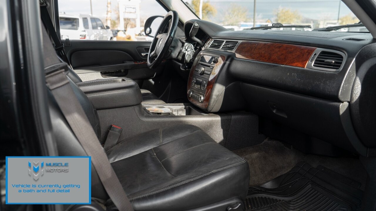 2014 Chevrolet Tahoe LT   - Photo 12 - Reno, NV 89511