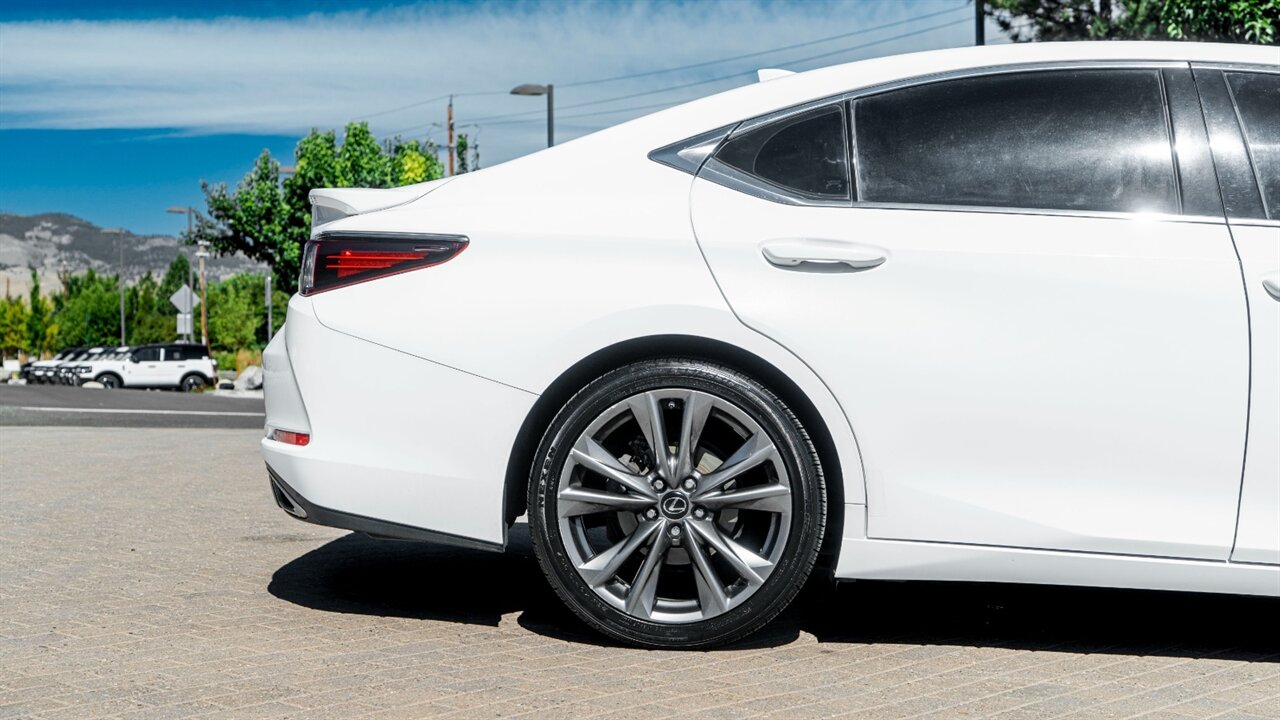 2019 Lexus ES 350 - Photo 12 - Reno, NV 89511