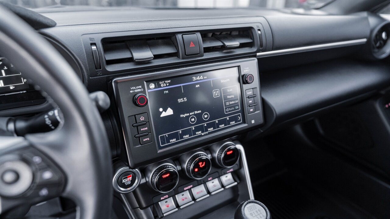 2024 Toyota GR86 Premium - Photo 21 - Reno, NV 89511