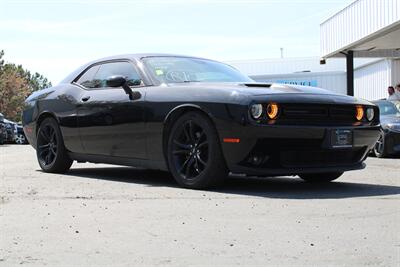2018 Dodge Challenger SXT Coupe