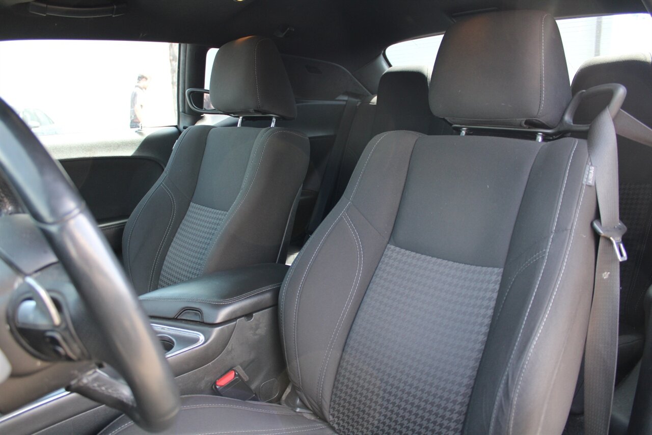 2018 Dodge Challenger SXT   - Photo 14 - Reno, NV 89511