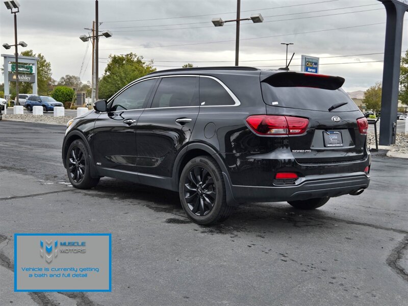 2020 Kia Sorento S  