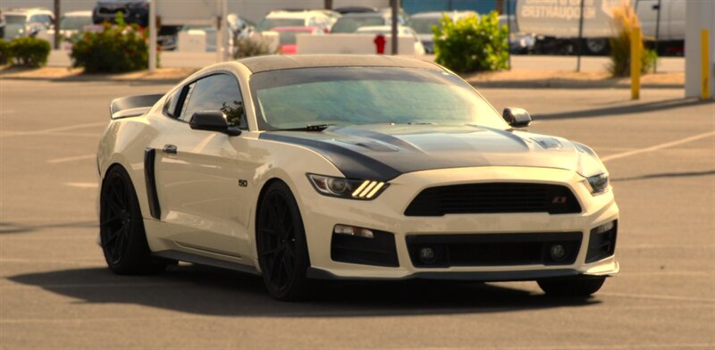 2017 Ford Mustang GT Premium  