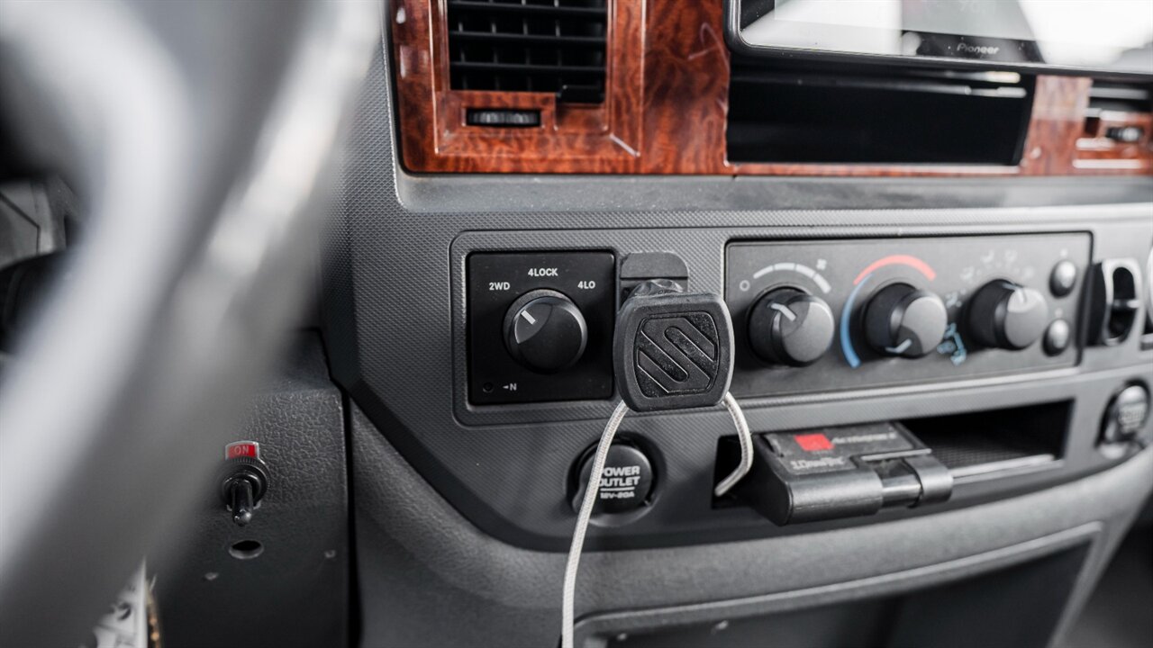 2006 Dodge Ram 2500 SLT   - Photo 30 - Reno, NV 89511