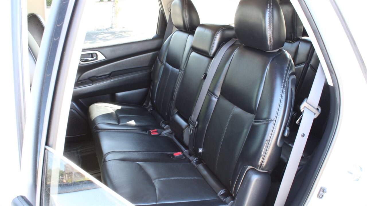 2020 Nissan Pathfinder SL - Photo 19 - Reno, NV 89511