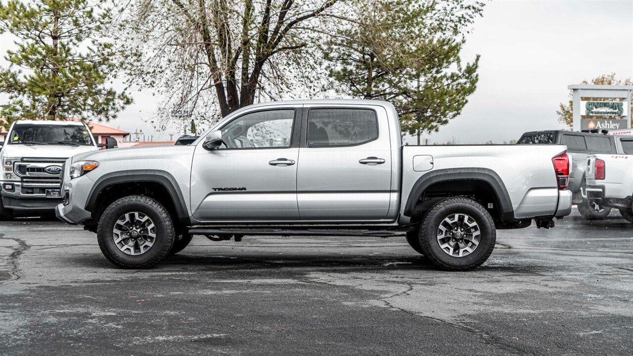 2019 Toyota Tacoma TRD Off-Road V6   - Photo 3 - Reno, NV 89511