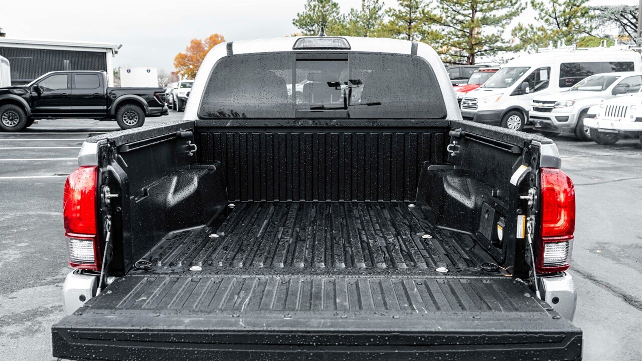 2019 Toyota Tacoma TRD Off-Road V6   - Photo 15 - Reno, NV 89511