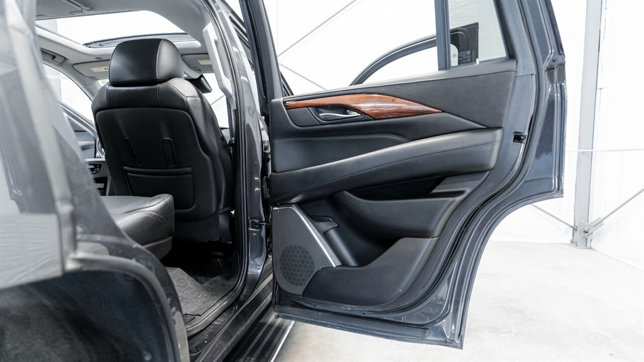 2018 Cadillac Escalade Luxury - Photo 36 - Reno, NV 89511