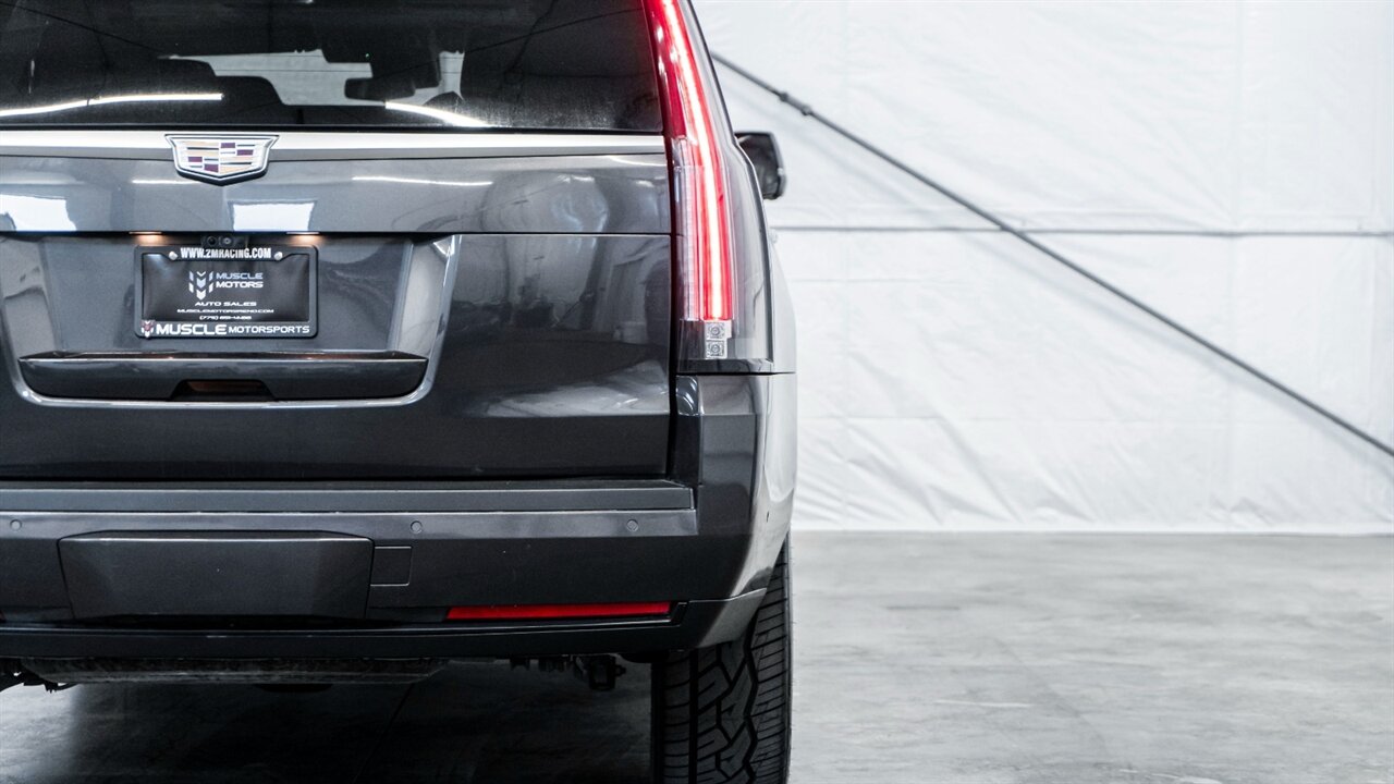 2018 Cadillac Escalade Luxury - Photo 11 - Reno, NV 89511