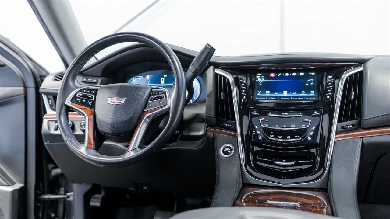 2018 Cadillac Escalade Luxury - Photo 16 - Reno, NV 89511