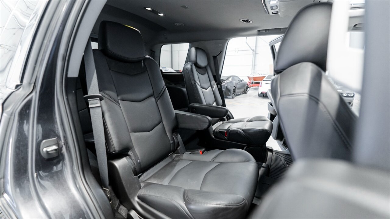 2018 Cadillac Escalade Luxury - Photo 35 - Reno, NV 89511
