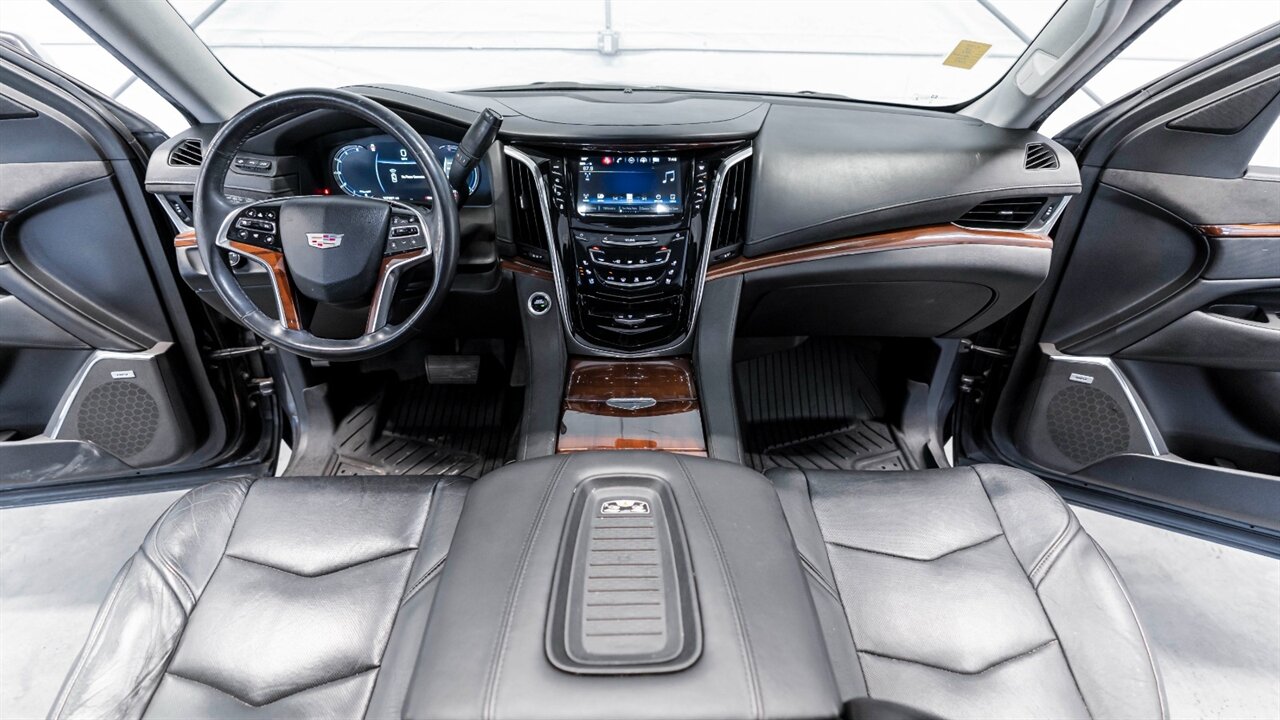 2018 Cadillac Escalade Luxury - Photo 15 - Reno, NV 89511