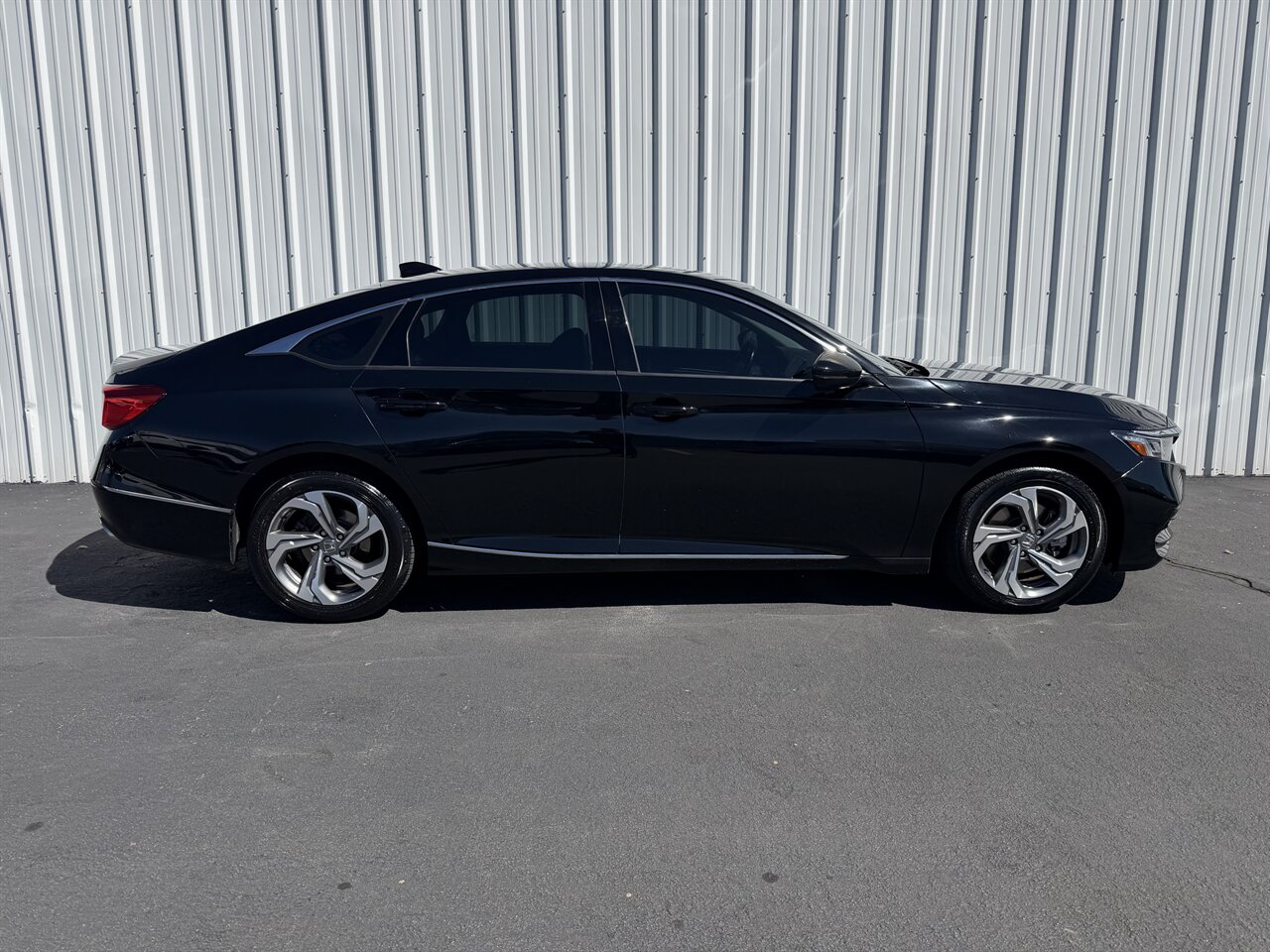 2020 Honda Accord EX-L 2.0T   - Photo 6 - Reno, NV 89511