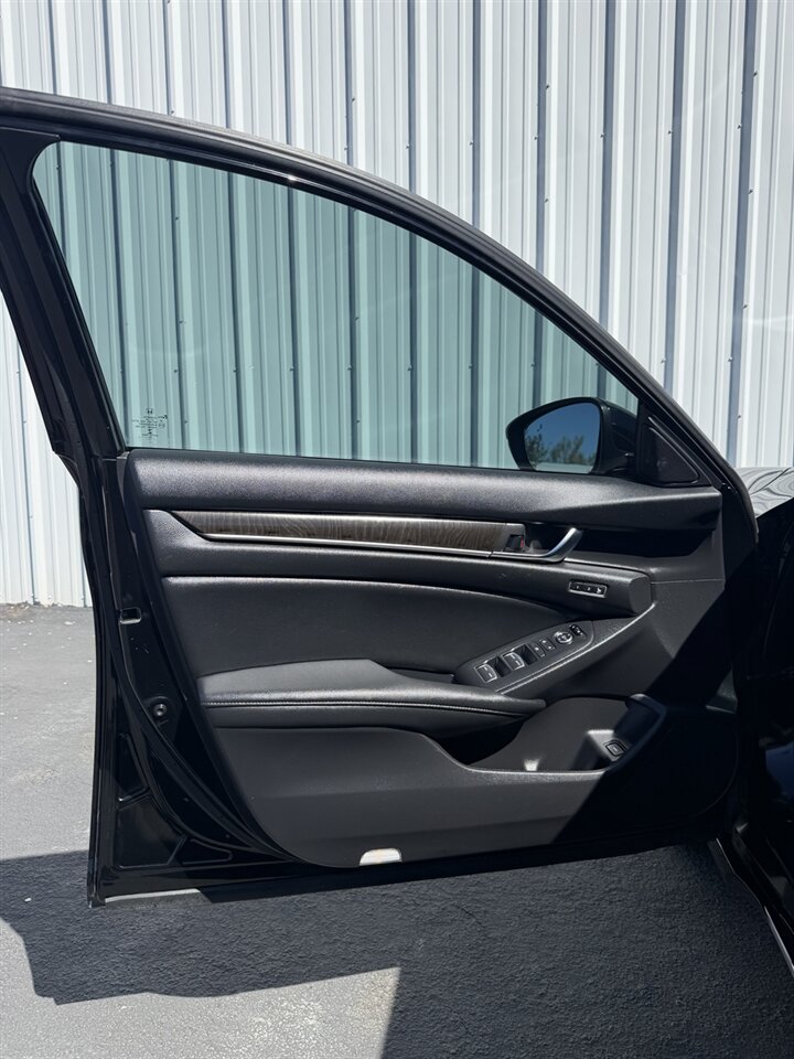2020 Honda Accord EX-L 2.0T   - Photo 12 - Reno, NV 89511