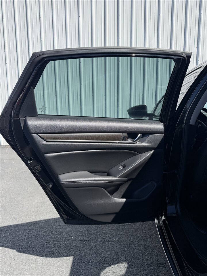 2020 Honda Accord EX-L 2.0T   - Photo 13 - Reno, NV 89511